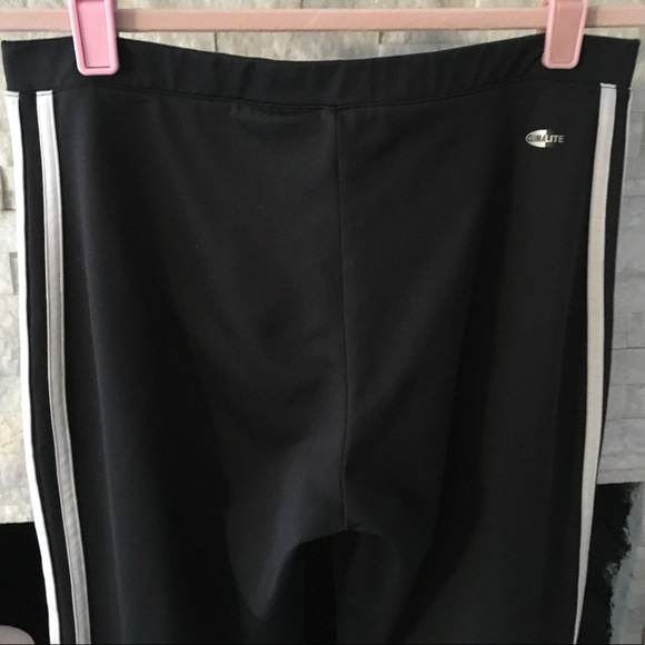 ADIDAS LEGGINGS SIZE SMALL - Picture 4 of 6